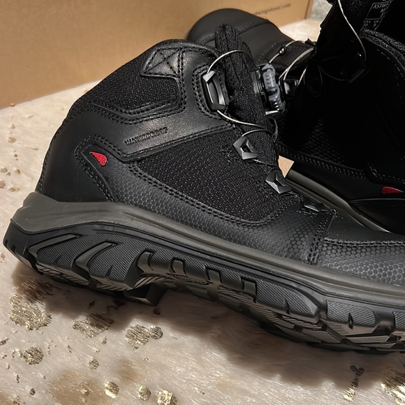 Men’s work boots/ waterproof/ Red wing shoes/ size 10D/ black